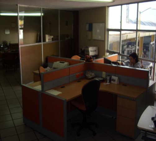 Oficinas y área de recepción Tremsa